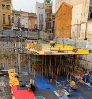 97 Habitatges, Local Comercial i Aparcament 